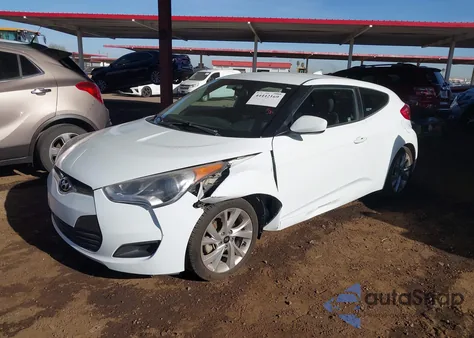 2016 Hyundai Veloster z USA, uszkodzony, nr VIN KMHTC6AD1GU252623